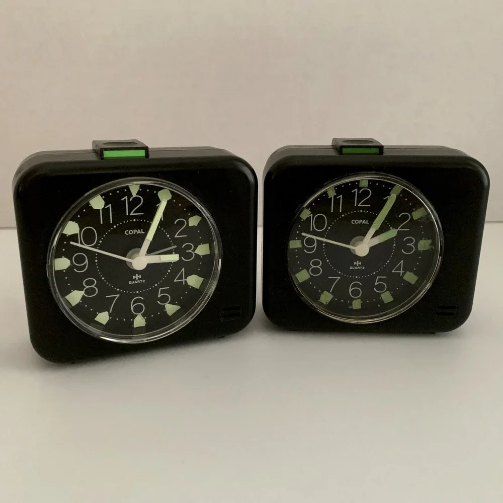 Lot‎ of 2 Vintage Travel Battery Operated Clocks Copal Quartz HQ 255